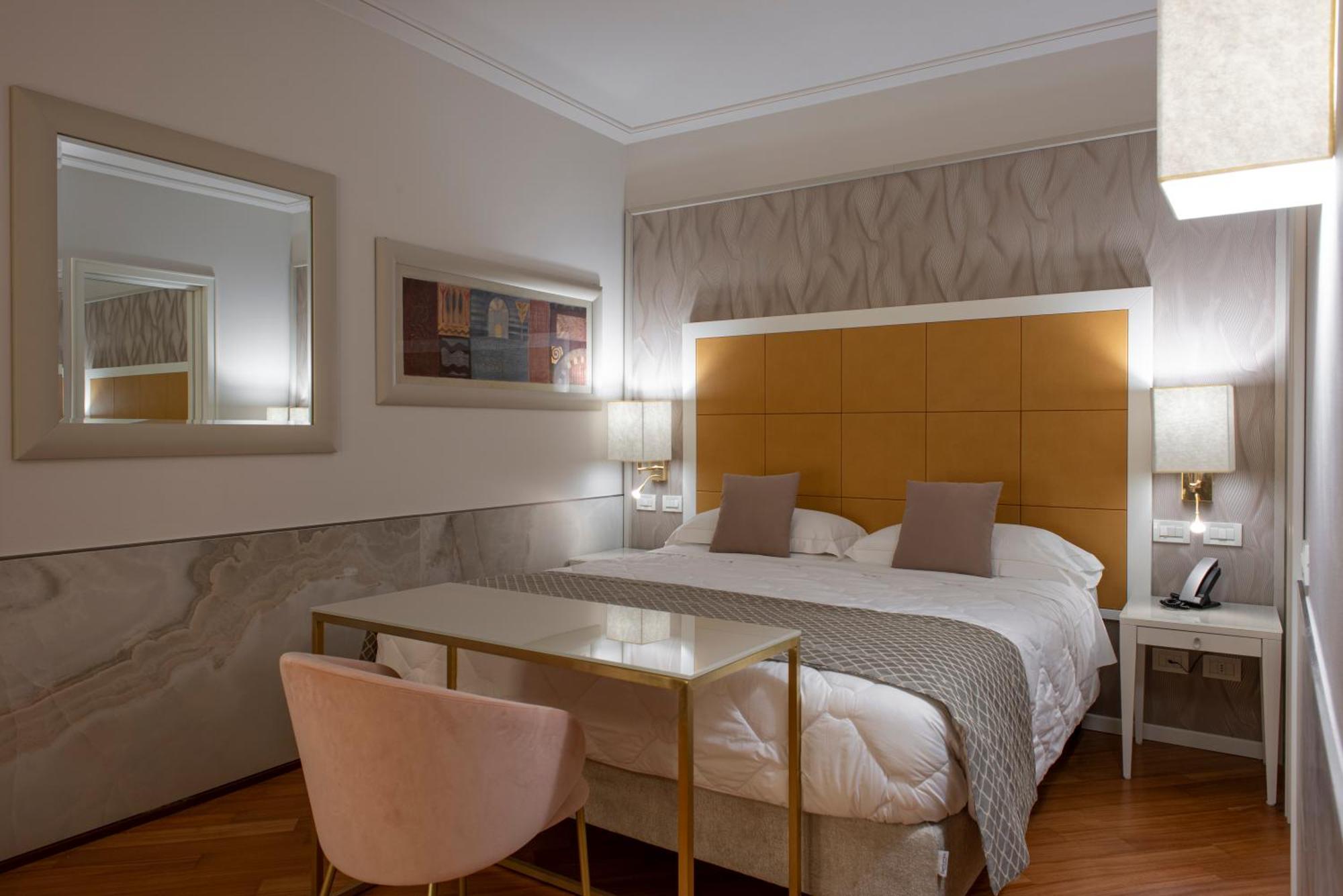 Versilia Palace Hotel Марина-ди-Пьетрасанта Экстерьер фото