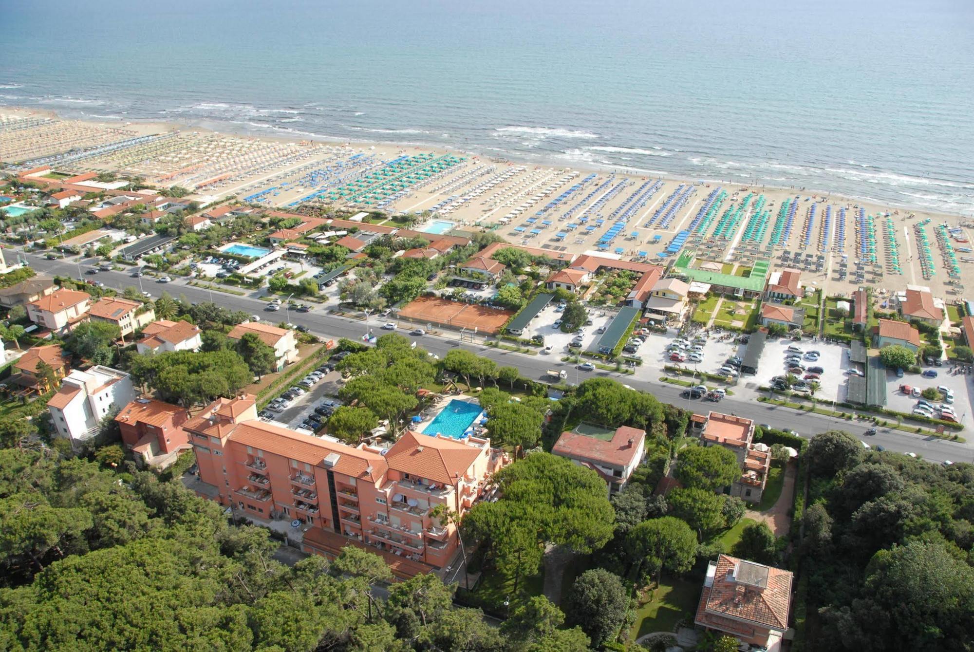 Versilia Palace Hotel Марина-ди-Пьетрасанта Экстерьер фото