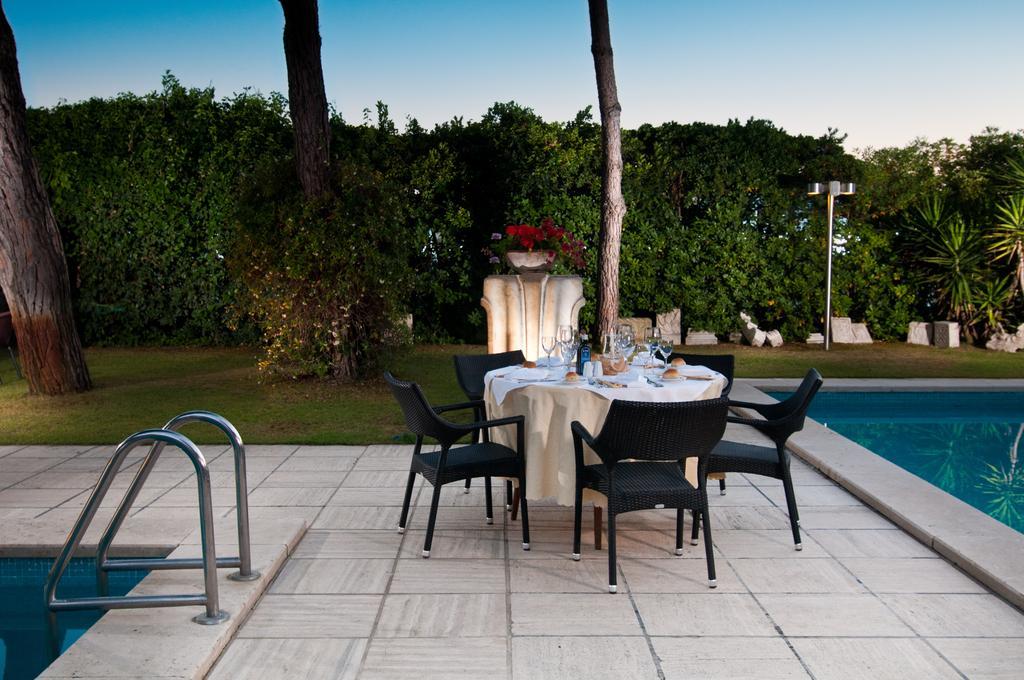 Versilia Palace Hotel Марина-ди-Пьетрасанта Экстерьер фото